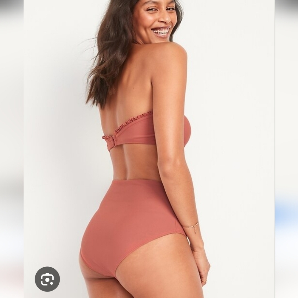 Old Navy High Waisted And Bandeau Bikini Set NWT Sz MEDIUM Coral Color